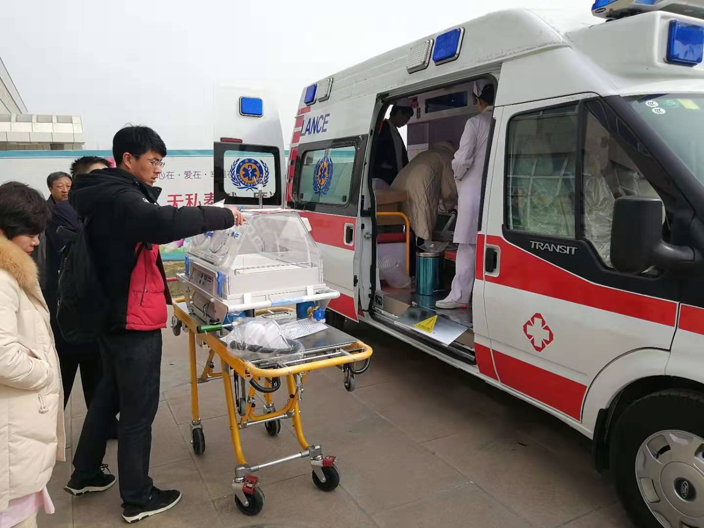 筠连县救护车转院