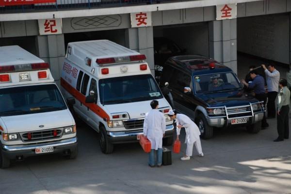筠连县救护车转院